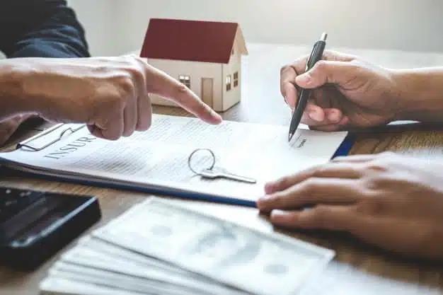 estate agent broker reach contract form client signing agreement