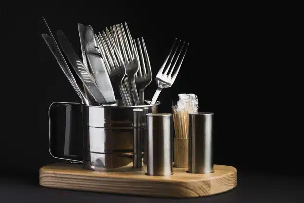 utensils-wooden-board